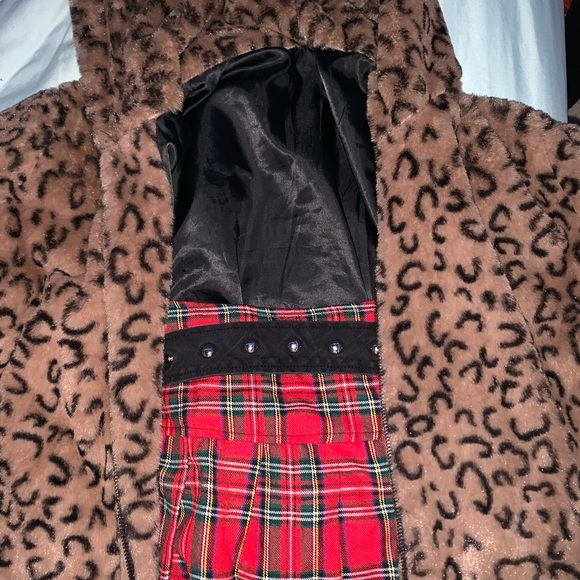 SOLD - Picture 2 of 6